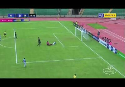 32′ ¡El travesaño salva a Oriente Petrolero! Buena jugada de Vaca Díez que finaliza Diego Cuadros