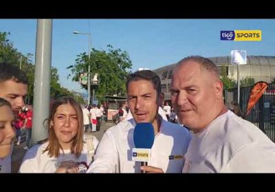 ¿La copa se va a Sevilla? Hinchas sevillanos a minutos de que empiece la final de la Europa League.