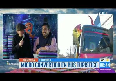 Micro convertido en bus turístico en La Paz