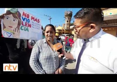 Vecinos del Plan 3.000 bloquean afuera de un lenocinio exigiendo el cierre