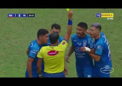 ¡Alejandro Quintana falla desde el punto penal!