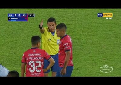🏆72′ ¡Juan Pablo Aponte expulsado en el ‘Aviador’! El jugador tomó a Oswaldo Blanco.