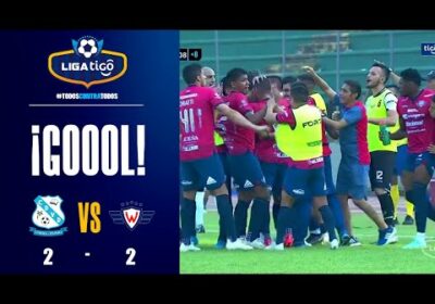 90+8′ ¡Gol de Wilstermann! Vladimir Castellón aprovechó un rebote y empató el marcador.