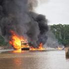 OPERATIVO EN EL RÍO MADRE DE DIOS TERMINO CON 57 APREHENDIDOS Y SE DECLARAN EN EMERGENCIA