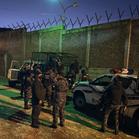 PELEA DE REOS EN LA CÁRCEL DE EL ABRA DEJA 6 APUÑALADOS Y UN RECLUSO CON QUEMADURAS