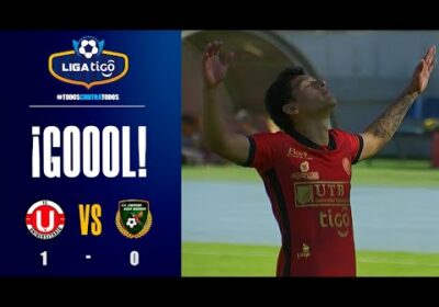 🏆16’ ¡Gol de FC Universitario! Víctor Ábrego conectó de cabeza y pone en ventaja al local.