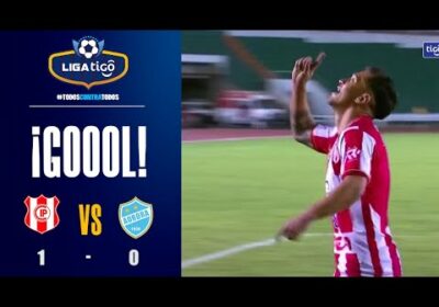 ¡Gol de Independiente! Víctor Hugo Melgar cazó un rebote y anotó el primer gol del partido.