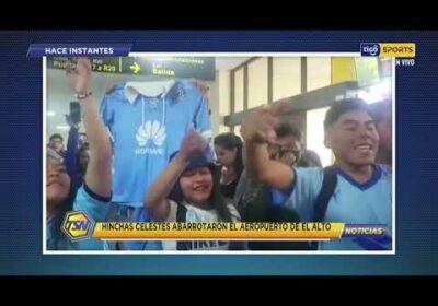 🚨Hinchas celestes abarrotaron el aeropuerto de El Alto. Recibieron al cuadro de Beñat.