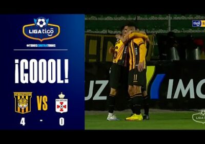54′ ¡Gol de The Strongest! Gabriel Sotomayor llegó por izquierda define de manera correcta.
