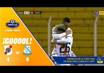 45+3′ ¡Gol de Nacional Potosí! Martín Prost y un potente derechazo para marcar el cuarto gol.