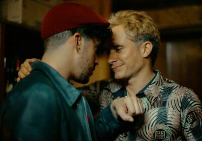 | ¡Impacto en la pantalla grande! Bad Bunny y Gael García Bernal se besan,…