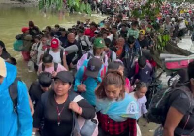 Miles de personas entran diariamente al Tapón del Darién. Migrantes buscando un sueño, arriesgando…