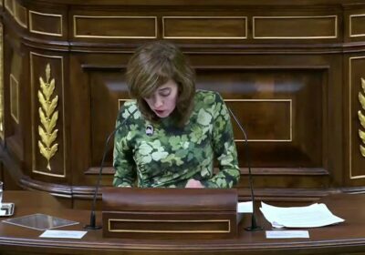 TV en DIRECTO | Lois: «Al señor Aznar ya le hemos echado felizmente hace…