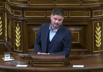 TV en DIRECTO | Rufián recurre a la ironía para responder a quienes aseguran…