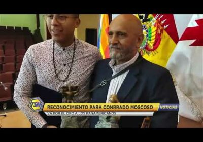 🚨 Reconocimiento para Conrrado Moscoso, 🥇 el número 1 del raquet mundial.