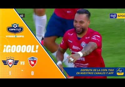 🏆 1′ ¡Gol de Wilstermann! Julián Velázquez y un gran movimiento para poder conectar de cabeza.