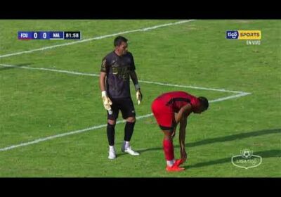 🏆 82′ ¡Estuvo cerca Nacional Potosí! Tobar ganó por arriba pero su disparo chocó en el travesaño.