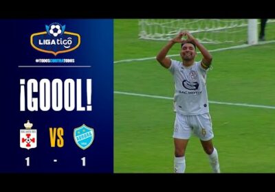 🏆  67′ ¡Gol de Real Santa Cruz! Mario Ovando define de manera correcta y empata el marcador.