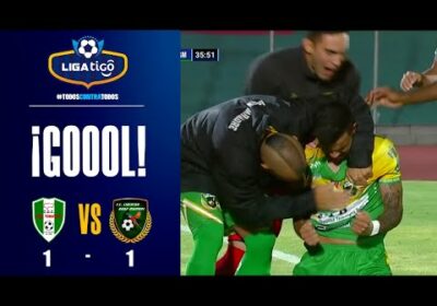 35′ ¡Gol de Gran Mamoré! Patrick Torelli apenas desvía el balón con la cabeza y empata el marcador.