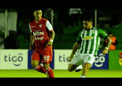 ¡Final del primer tiempo! Intensa primera parte, ambos equipos se van con el marcador igualado.