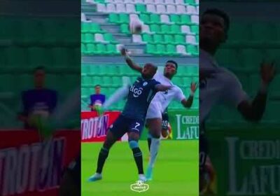 ¿Salto de tigre? 🐯😂 #TigoSportsBolivia #LigaTigo