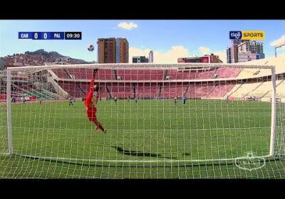 🏆 9′ ¡Casi sorprende Palmaflor! Tremendo disparo de larga distancia que terminó en el travesaño.