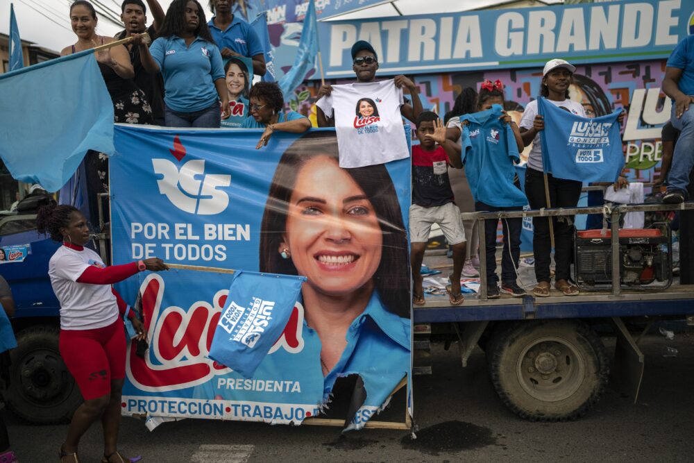 Luisa González es la opción del correísmo para volver a ser gobierno. (AP Foto/Rodrigo Abd)