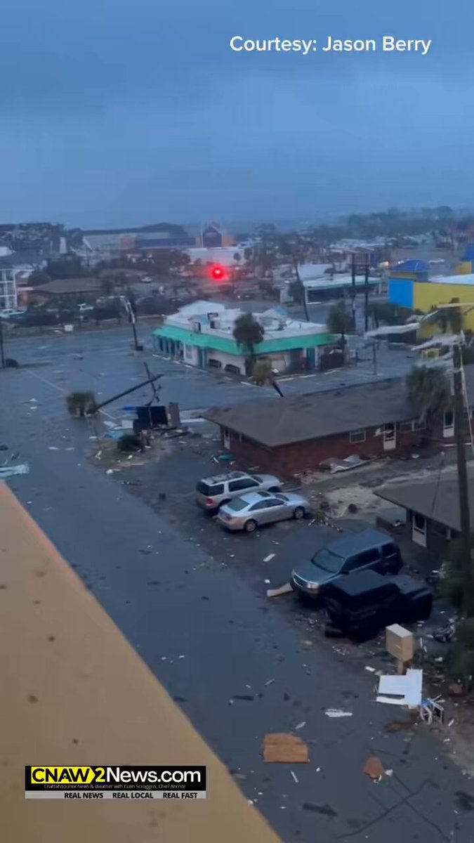 Un tornado arrasa en Panama City, Florida, dejando cientos de hogares y