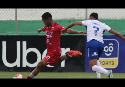 Golazo de Guabirá para la victoria sobre GV San José en Montero.