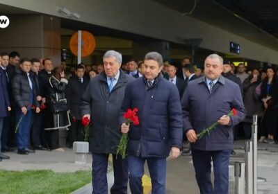 Investigan causas de tragedia del avión de Azerbaijan Airlines Mientras Azerbaiyán, Kazajistán y Rusia…