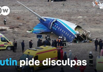 Putin admite que sistema antiaéreo ruso estaba activo cuando cayó avión de Azerbaijan Airlines…