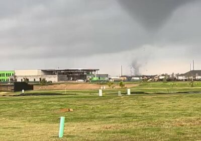 🇺🇸 | Varios tornados tocan tierra esta tarde en territorio estadounidense: