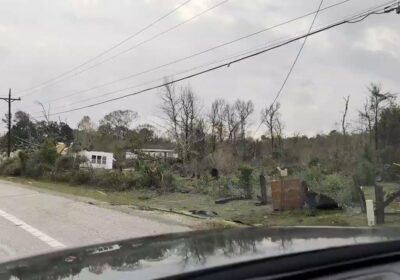 🇺🇸 | Impresionantes imágenes muestran los daños causados por un tornado al noreste de…