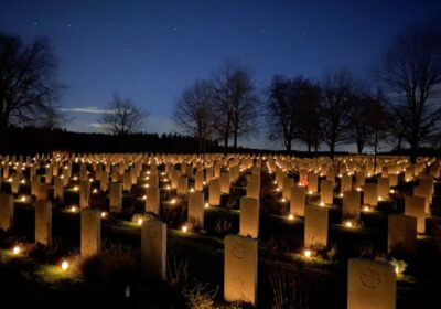 🇳🇱🇨🇦 | HOMENAJE NAVIDEÑO Cada Nochebuena, en los Países Bajos honran a los héroes…