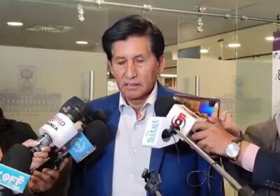 | Senador Félix Ajpi sobre magistrados prorrogados que dictaron nueva sentencia para quedarse…