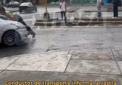 🇵🇪 | Un agente de la Policía Nacional del Perú (PNP) fue arrastrado por…