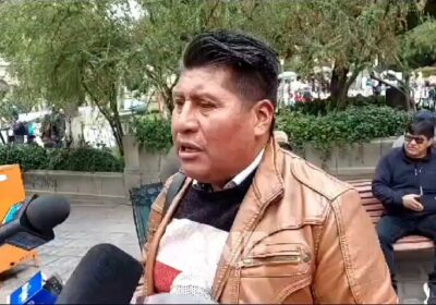 | Justino Apaza, dirigente de la Fejuve de #LaPaz, dijo que no están…