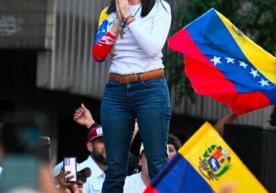 🇻🇪 | URGENTE Reportan que María Corina Machado se dirigirá a Venezuela y al…