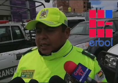 Una cisterna colisionó contra otro camión en la avenida Litoral de #ElAlto dejando un…