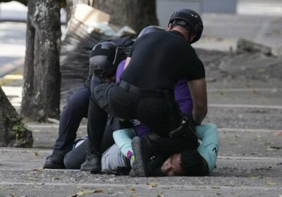 🇻🇪 | María Corina Machado denunció que el régimen de Nicolás Maduro secuestró a…
