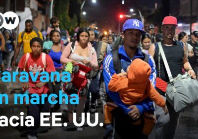 Caravana de migrantes avanza desde el sur de México hacia EE. UU. pese a…