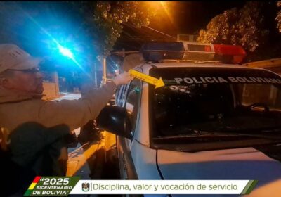 Se denuncia que policías que se trasladaban a La Paz (carretera Oruro/La Paz) fueron…