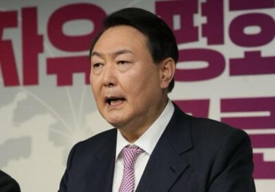 🇰🇷 | ÚLTIMO MINUTO El expresidente de Corea del Sur, Yoon Suk Yeol, ha…