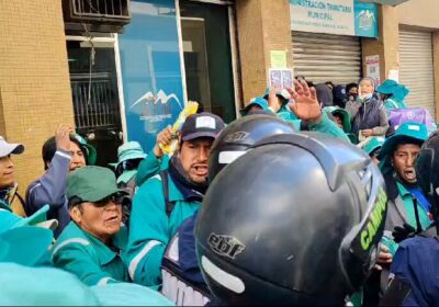 #Último | Trabajadores de La Paz Limpia intentaron tomar las oficinas de Recaudaciones del…