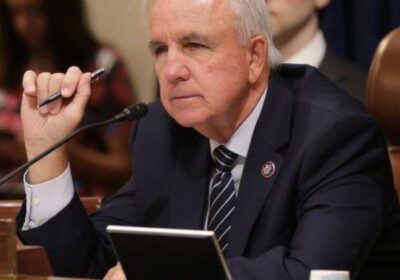 🇺🇸 | El Congreso aprueba ley para deportar a abusadores sexuales. 145 demócratas votaron…