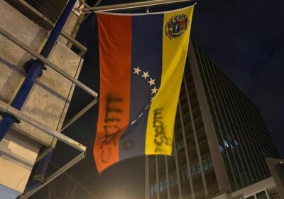 Condenamos los ataques delincuenciales de los que fueron objeto instalaciones diplomáticas venezolanas en varios…