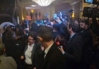 🇺🇸🇦🇷 | Así fue la entrada del Presidente @JMilei a la Gala Oficial Hispana…