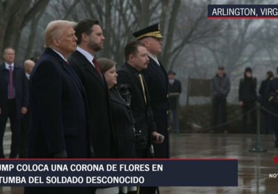 🇺🇸 | AHORA El president Donald Trump y el vicepresidente Vance colocan una corona…