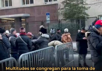 🇺🇸 | AHORA: Enormes filas fuera del Capital One Arena en Washington , para…