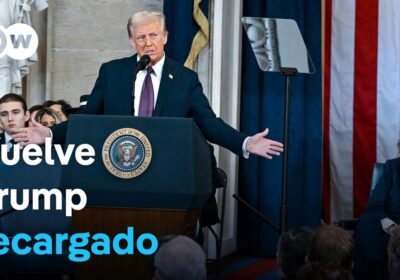 Asume Trump con fuerte discurso nacionalista y promete expulsiones de inmigrantes, aranceles y recuperar…